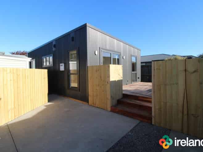 2/76 Wyon Street, Linwood