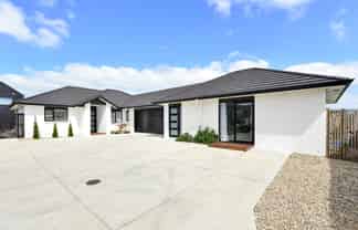 26 and 26A Tiro Place, Rototuna North