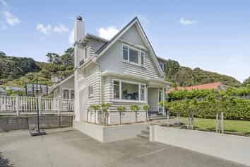 97 Muritai Road, Eastbourne