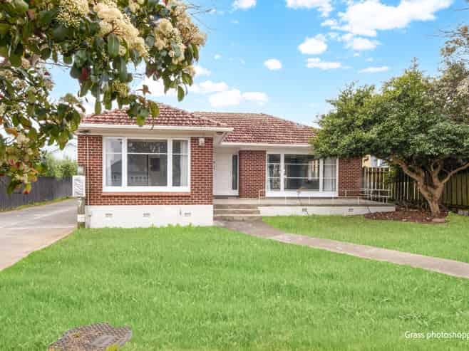 1137 New North Road, Mount Albert
