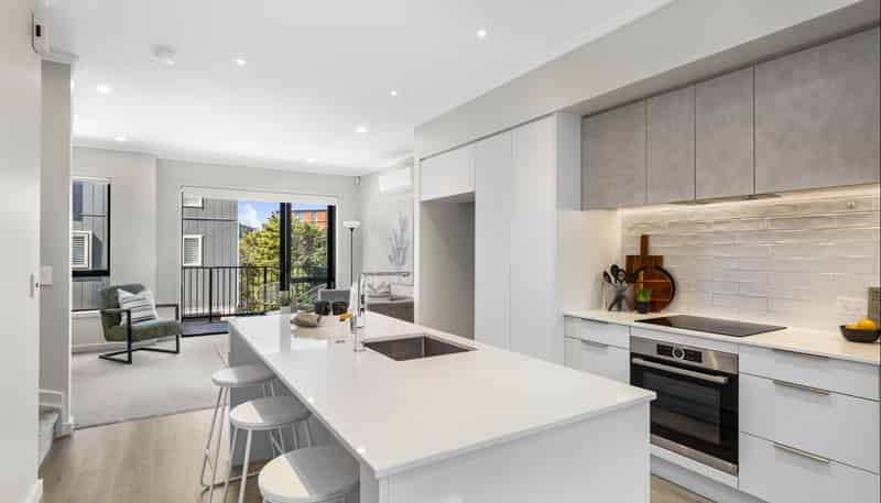 5/35 Marine Parade, Hobsonville