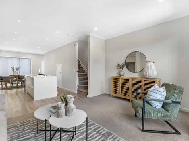 5/35 Marine Parade, Hobsonville