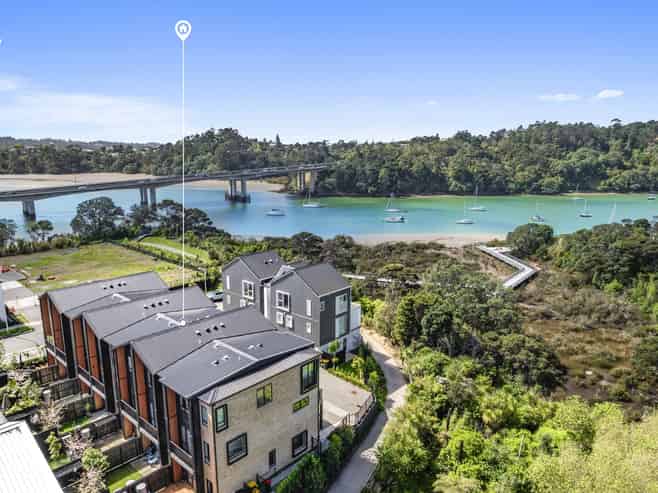 5/35 Marine Parade, Hobsonville