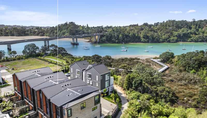 5/35 Marine Parade, Hobsonville