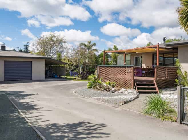 283 Seaview Road, Stoke