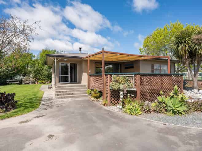 283 Seaview Road, Stoke