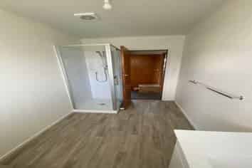 2/57 Bairds Road, Otara
