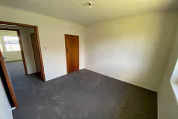 2/57 Bairds Road, Otara