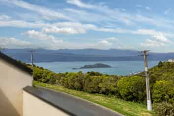 21 Ladbrooke Drive, Newlands