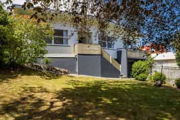 34 Ranui Terrace, Tawa