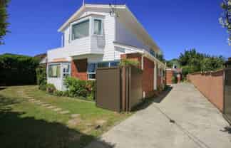 1/10  Jutland Rd, Takapuna