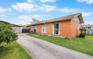 55 Kuaka Crescent, Bromley
