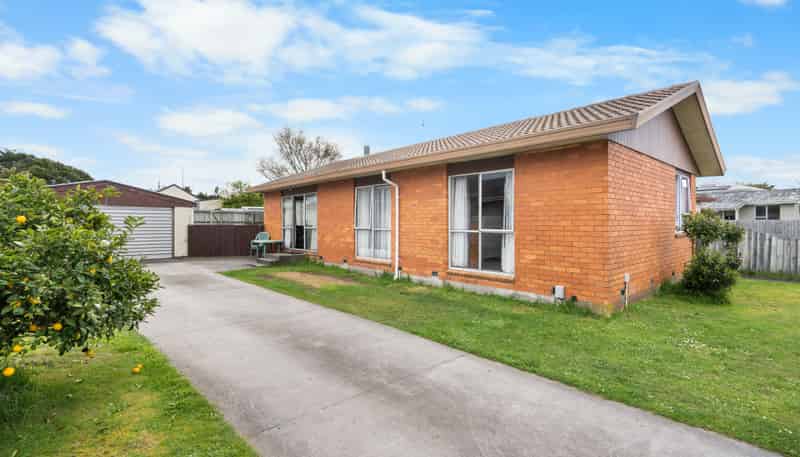 55 Kuaka Crescent, Bromley