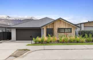 7 Landsborough Lane, Wanaka