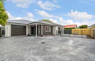 11A Hall Grove, Ebdentown