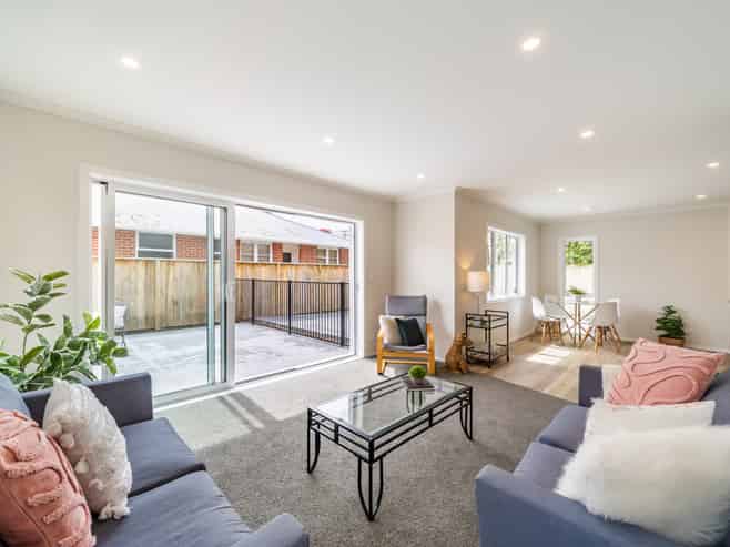 11A Hall Grove, Ebdentown