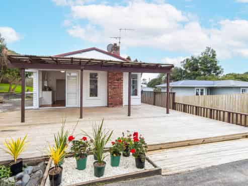 114 Edmonton Road, Henderson