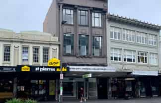 Retail/Restaurant Space with Mezzanine on K Road