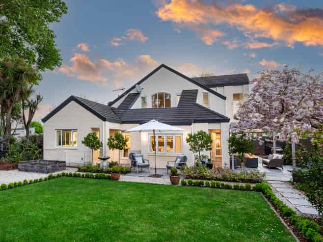 30 Chateau Drive, Burnside
