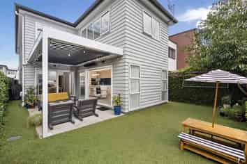 30 Myland Drive, Hobsonville