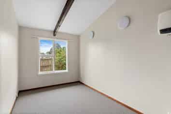 2/14 Frederick Street, Waltham