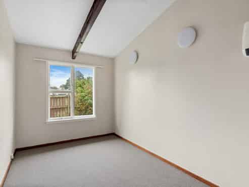2/14 Frederick Street, Waltham