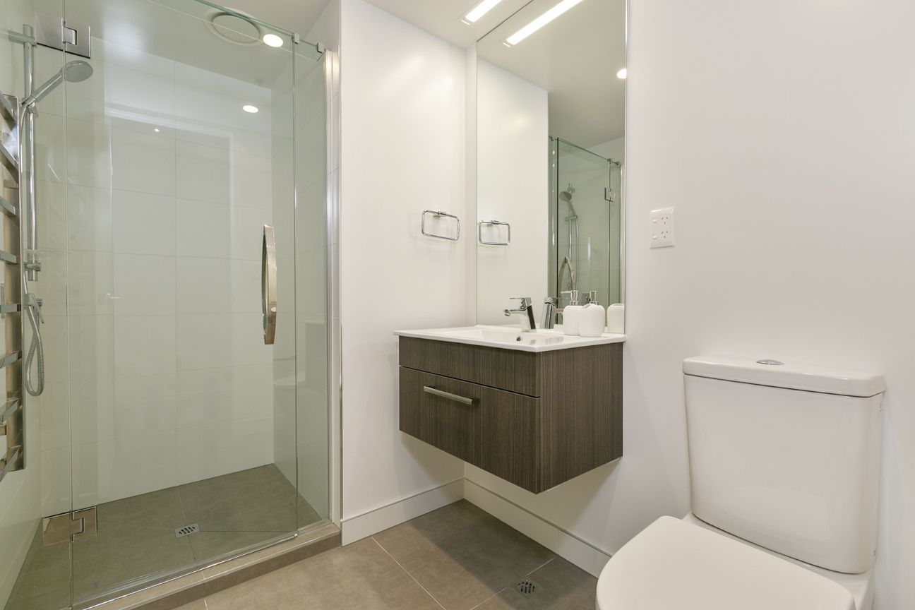 Fully Furnished & Water Included! - Altro