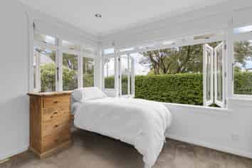8 St Michaels Avenue, Point Chevalier