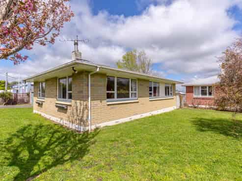 44 Fox Street, Featherston