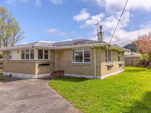 44 Fox Street, Featherston