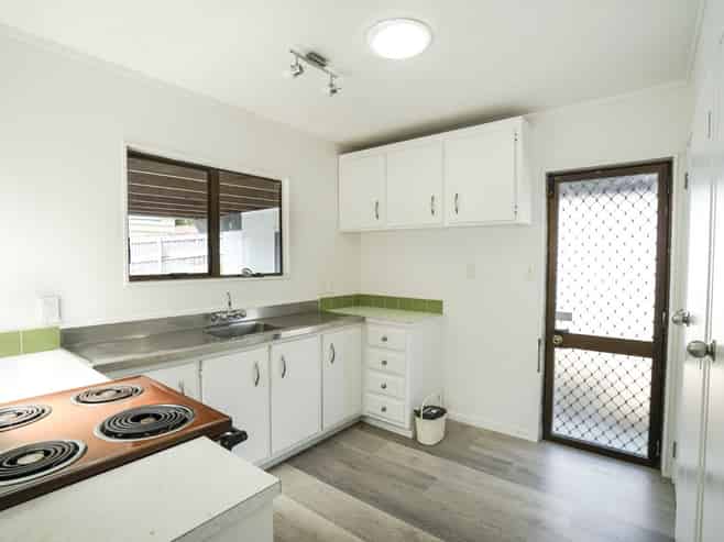 2/7 Courant Place, Clover Park