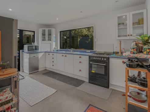 7 Teal Valley Road, Hira