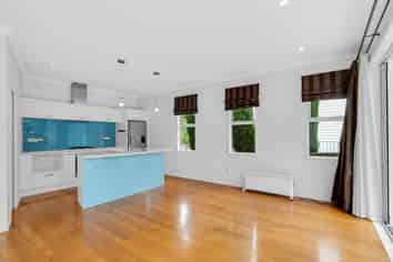 25 Newell Street, Point Chevalier