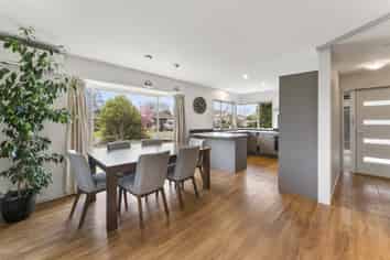 24 Rintoul Place, Brightwater