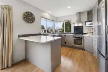 24 Rintoul Place, Brightwater