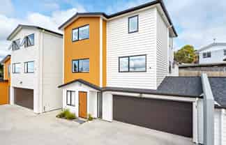 22b Thornlow Street, Glendene