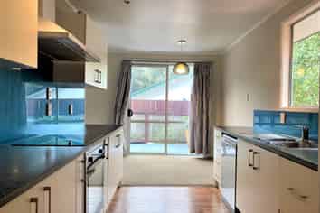 26 Wirihana Road, Titirangi