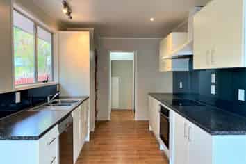 26 Wirihana Road, Titirangi