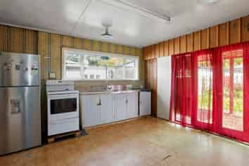 147 Wainuiomata Road, WAINUIOMATA