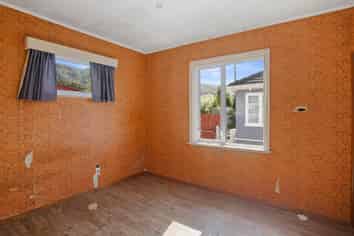 147 Wainuiomata Road, WAINUIOMATA
