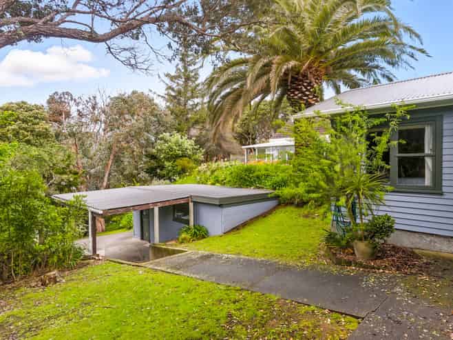 27 Clunie Avenue, Raumati South