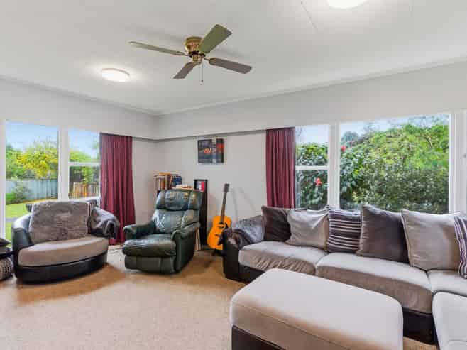 27 Clunie Avenue, Raumati South