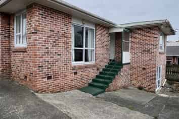24 Kirton Crescent, Manurewa