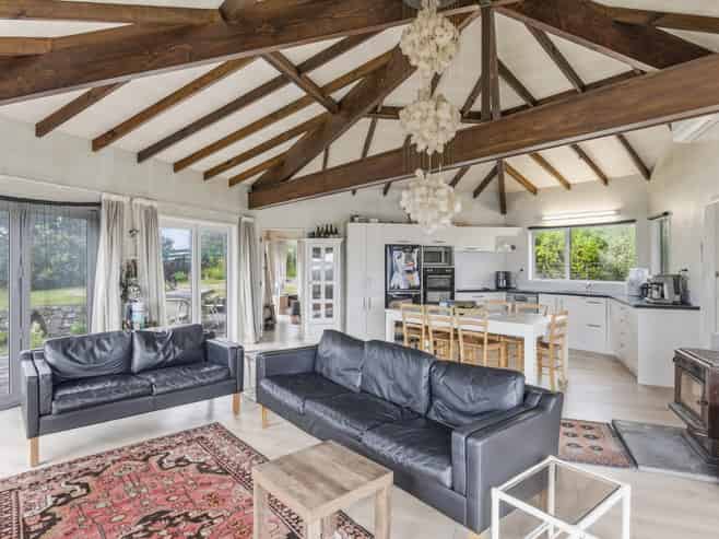 9 Waiheke Street, Waikanae Beach