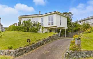 9 Waiheke Street, Waikanae Beach