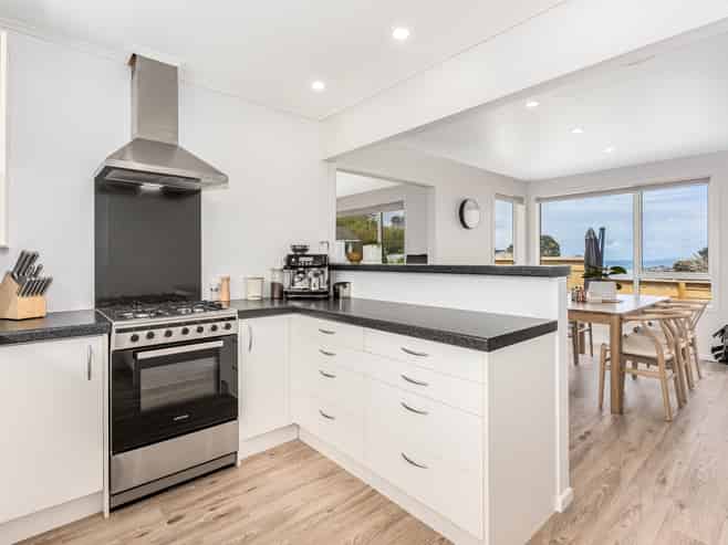 10 Christchurch Crescent, Kelson