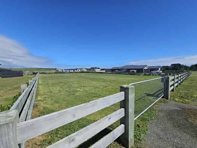 6 Roma Way, Waitarere
