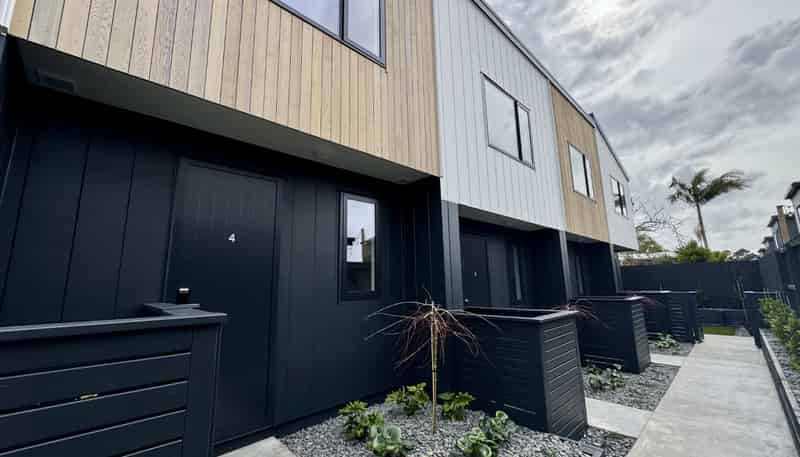 4/131 Lancaster Road , Beach Haven