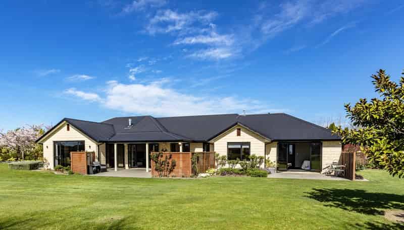 2 Leyland Crescent, Swannanoa