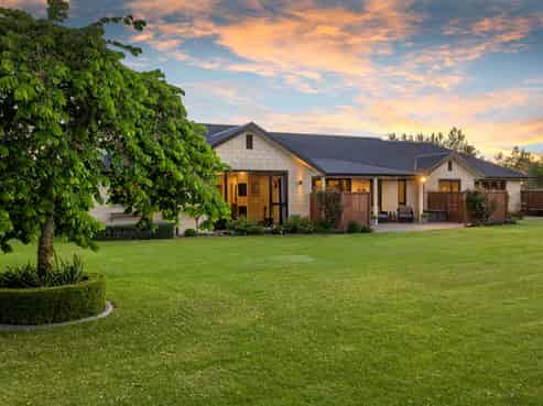 2 Leyland Crescent, Swannanoa